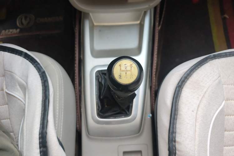 Used CHANGAN Alsvin V3 2012 1.3L Manual Comfort Version China IV Standard Gear Lever