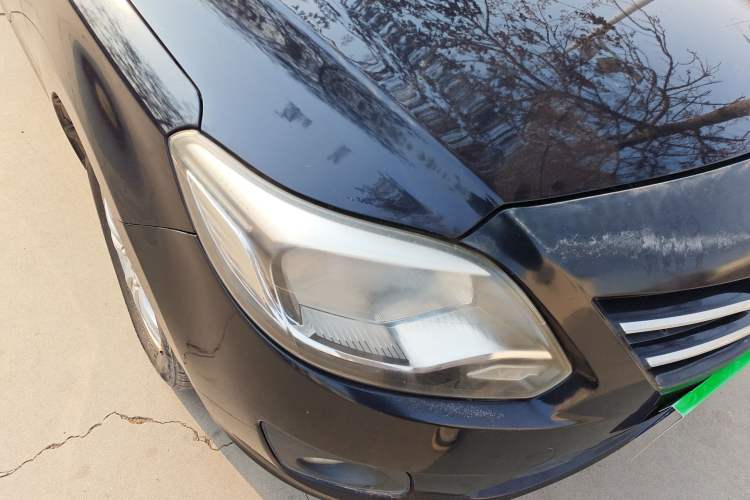 Used CHANGAN Alsvin V3 2012 1.3L Manual Comfort Version China IV Standard Right Front Headlight