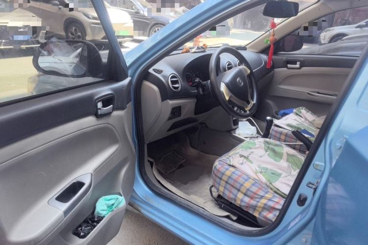 Used CHANGAN Alsvin V3 2012 1.3L Manual Comfort Version China IV Standard Driver Seat