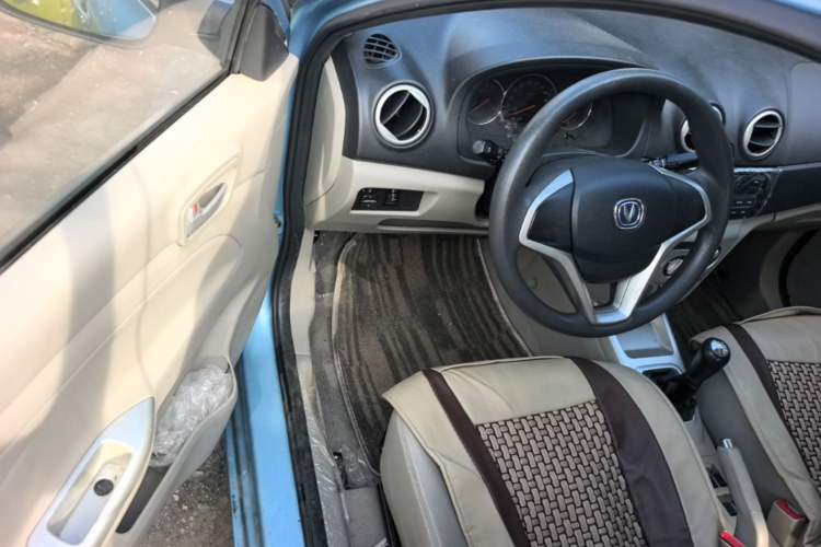 Used CHANGAN Alsvin V3 2012 1.3L Manual Comfort Version China IV Standard Driver Seat