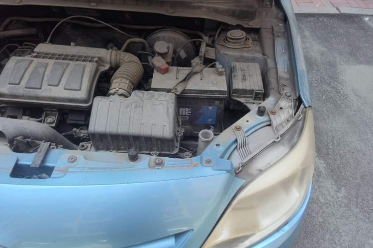 Used CHANGAN Alsvin V3 2012 1.3L Manual Comfort Version China IV Standard Engine Bay Left