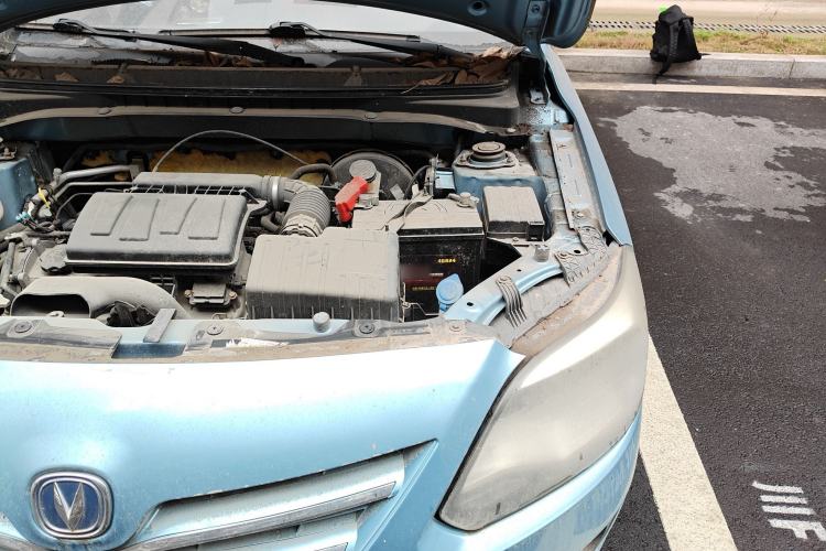 Used CHANGAN Alsvin V3 2012 1.3L Manual Comfort Version China IV Standard Engine Bay Left