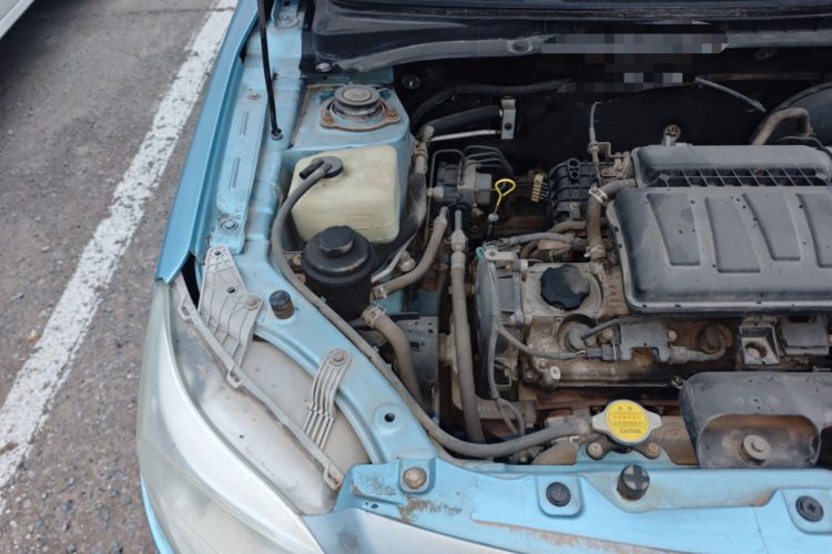 Used CHANGAN Alsvin V3 2012 1.3L Manual Luxury Version China IV Standard Engine Bay Right
