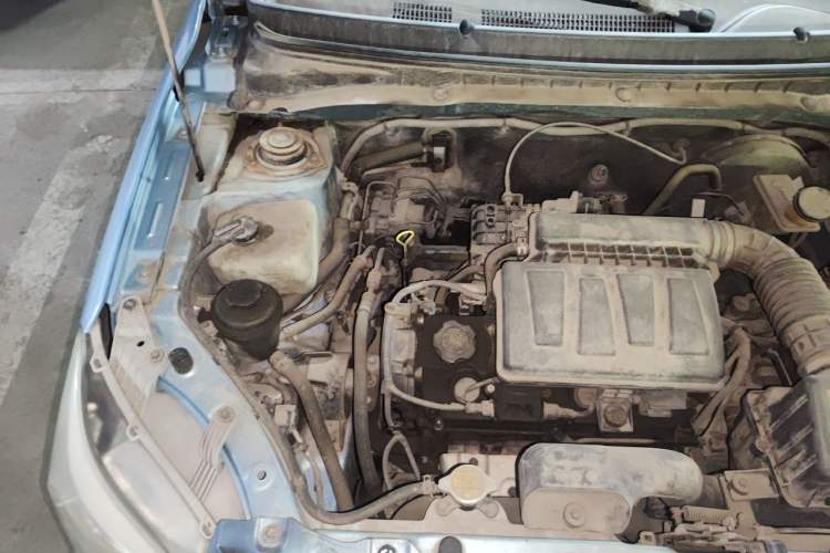 Used CHANGAN Alsvin V3 2012 1.3L Manual Comfort Version China IV Standard Engine Bay Right