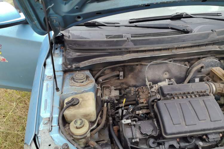Used CHANGAN Alsvin V3 2012 1.3L Manual Comfort Version China IV Standard Engine Bay Right