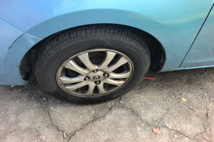 Used CHANGAN Alsvin V3 2012 1.3L Manual Comfort Version China IV Standard Exterior 4