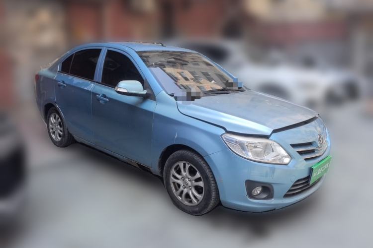 Used CHANGAN Alsvin V3 2012 1.3L Manual Comfort Version China IV Standard Front Right 45 Deg