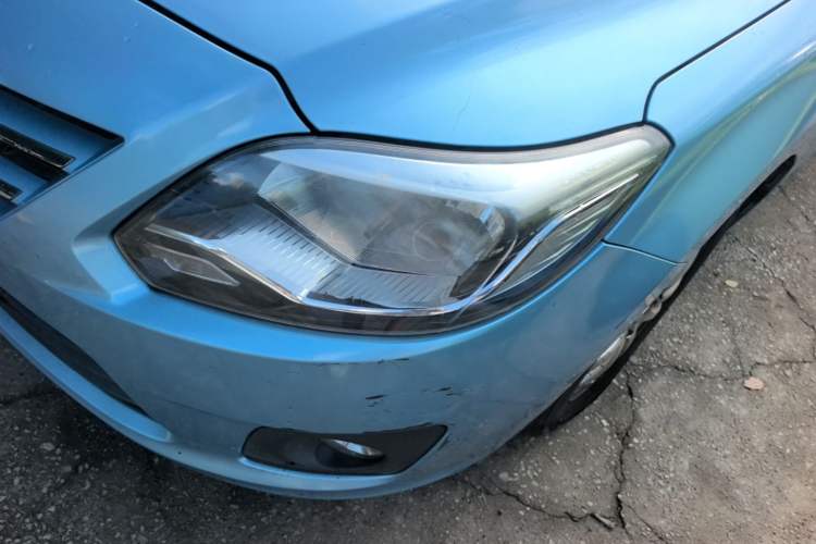 Used CHANGAN Alsvin V3 2012 1.3L Manual Comfort Version China IV Standard Left Front Headlight