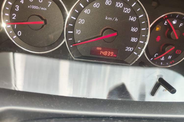 Used CHANGAN Alsvin V3 2012 1.3L Manual Comfort Version China IV Standard Odometer Close Up