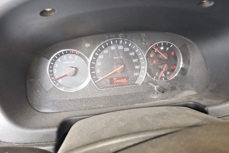 Used CHANGAN Alsvin V3 2012 1.3L Manual Comfort Version China IV Standard Odometer Close Up