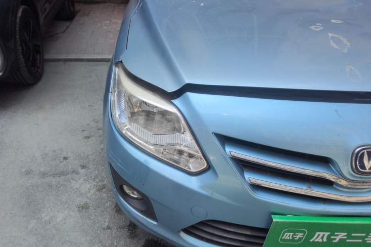 Used CHANGAN Alsvin V3 2012 1.3L Manual Comfort Version China IV Standard Right Front Headlight