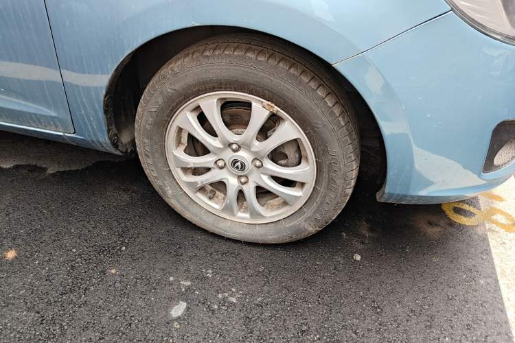 Used CHANGAN Alsvin V3 2012 1.3L Manual Comfort Version China IV Standard Right Front Wheel Hub
