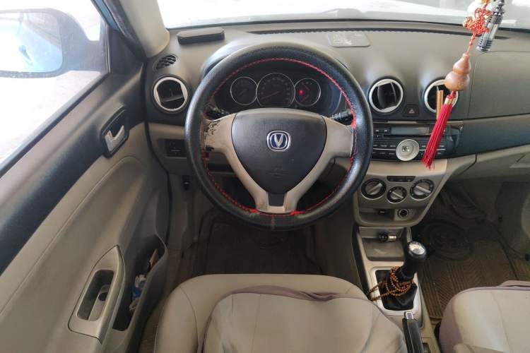 Used CHANGAN Alsvin V3 2012 1.3L Manual Luxury Version China IV Standard Steering Wheel
