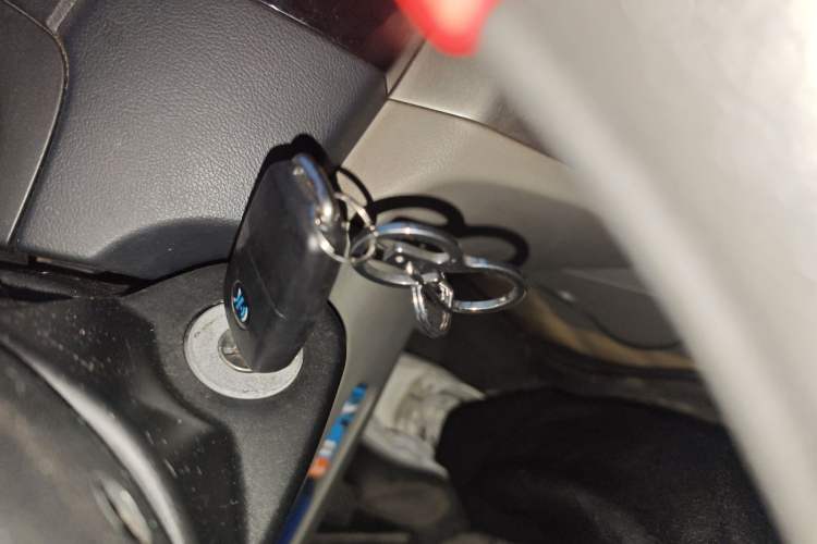 Used CHANGAN Alsvin V3 2012 1.3L Manual Luxury Version China IV Standard Vehicle Key
