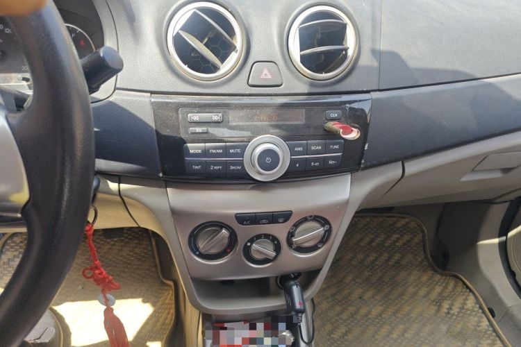 Used CHANGAN Alsvin V3 2012 1.3L Manual Comfort Version China IV Standard Audio And AC Panel