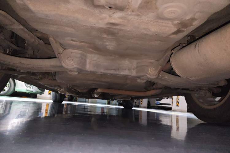 Used CHANGAN Alsvin V3 2012 1.3L Manual Luxury Version China IV Standard Chassis Rear