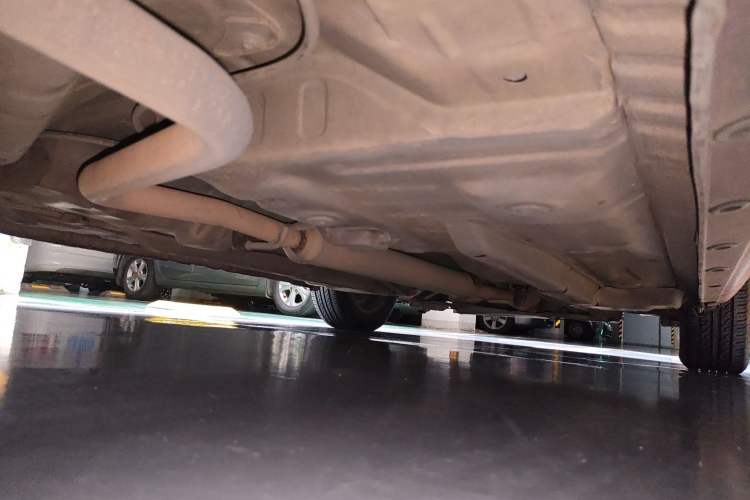 Used CHANGAN Alsvin V3 2012 1.3L Manual Luxury Version China IV Standard Chassis Rear Right