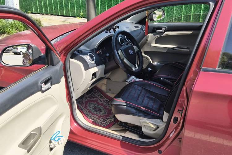 Used CHANGAN Alsvin V3 2012 1.3L Manual Comfort Version China IV Standard Driver Seat