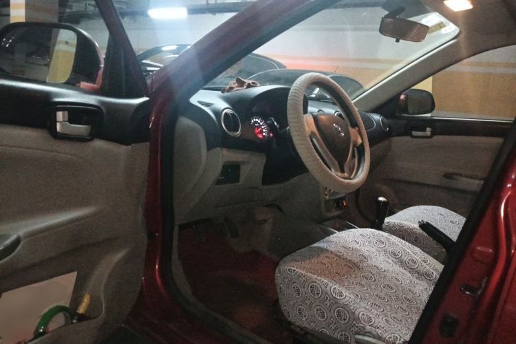 Used CHANGAN Alsvin V3 2012 1.3L Manual Comfort Version China IV Standard Driver Seat