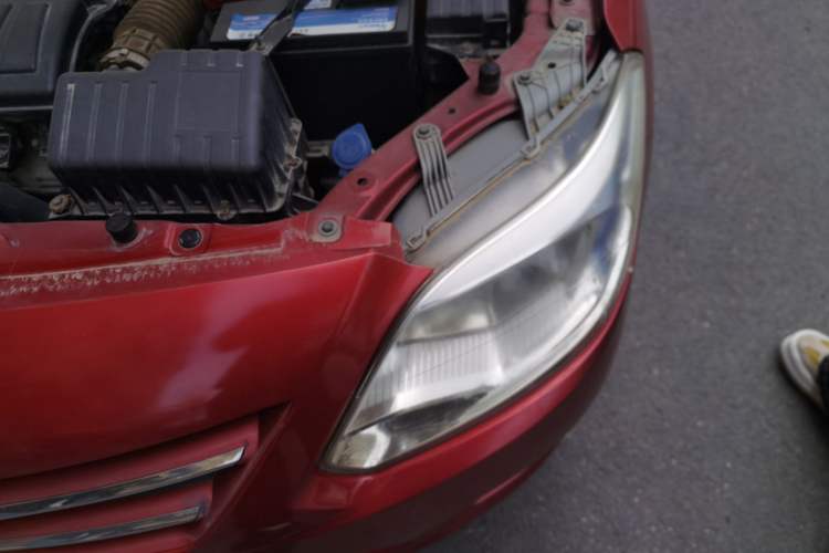 Used CHANGAN Alsvin V3 2012 1.3L Manual Comfort Version China IV Standard Engine Bay Left
