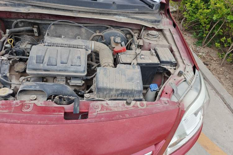 Used CHANGAN Alsvin V3 2012 1.3L Manual Comfort Version China IV Standard Engine Bay Left