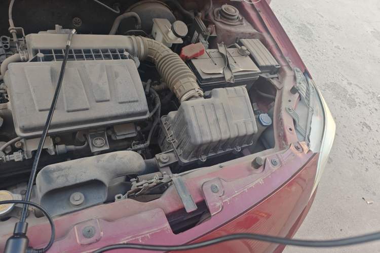 Used CHANGAN Alsvin V3 2012 1.3L Manual Comfort Version China IV Standard Engine Bay Left