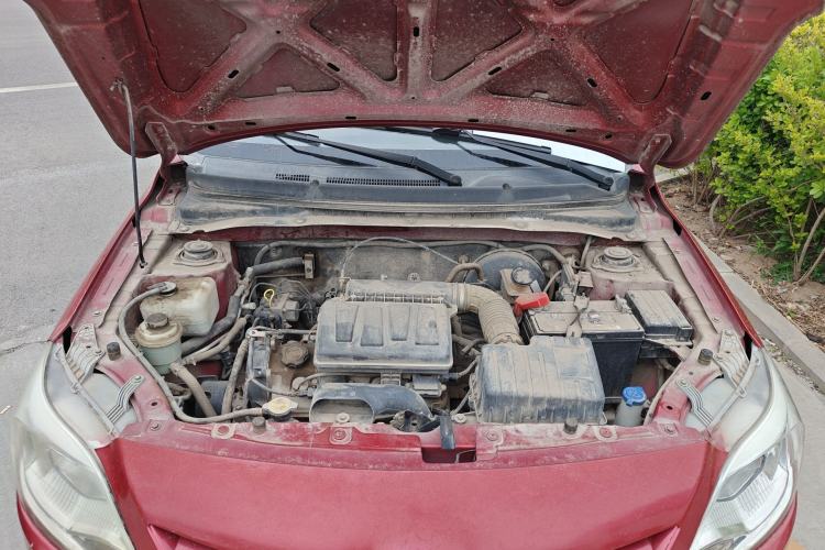 Used CHANGAN Alsvin V3 2012 1.3L Manual Comfort Version China IV Standard Engine Bay