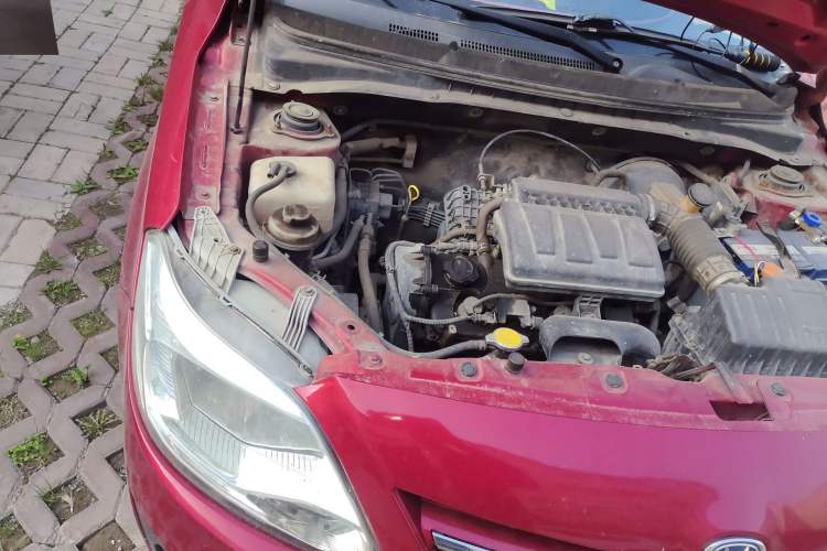 Used CHANGAN Alsvin V3 2012 1.3L Manual Standard Edition Engine Bay Right