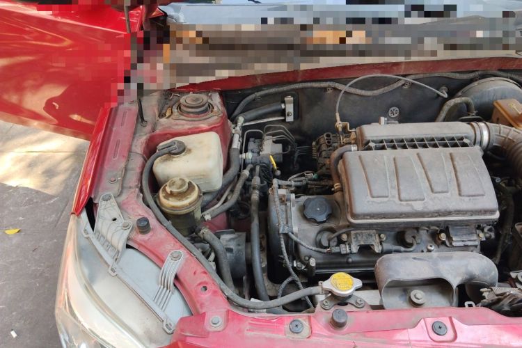 Used CHANGAN Alsvin V3 2012 1.3L Manual Comfort Version China IV Standard Engine Bay Right