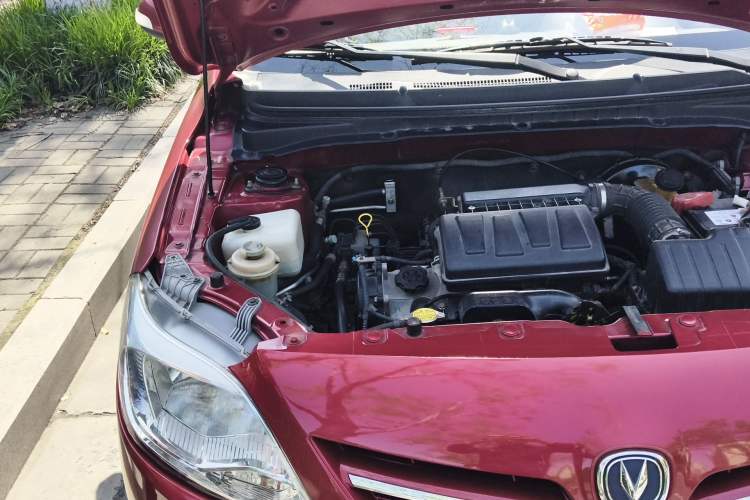 Used CHANGAN Alsvin V3 2012 1.3L Manual Comfort Version China IV Standard Engine Bay Right