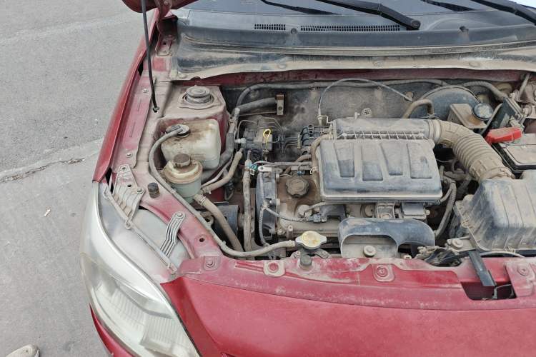 Used CHANGAN Alsvin V3 2012 1.3L Manual Comfort Version China IV Standard Engine Bay Right