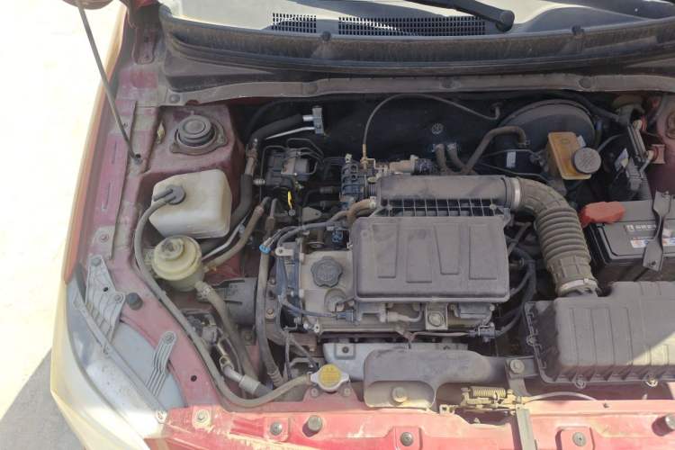 Used CHANGAN Alsvin V3 2012 1.3L Manual Comfort Version China IV Standard Engine Bay Right