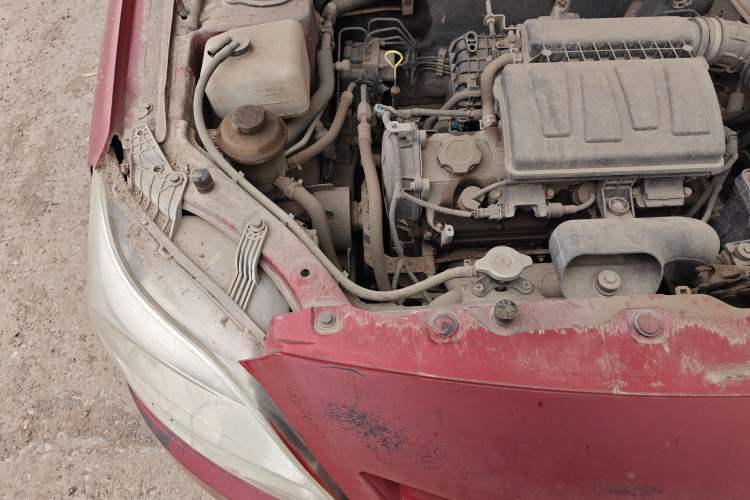Used CHANGAN Alsvin V3 2012 1.3L Manual Comfort Version China IV Standard Engine Bay Right