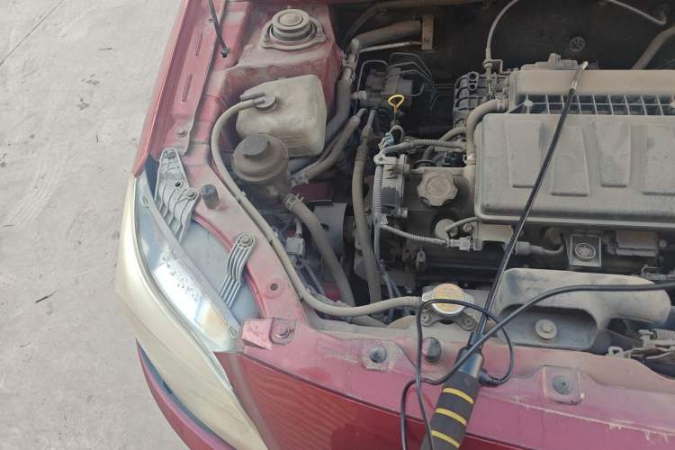 Used CHANGAN Alsvin V3 2012 1.3L Manual Comfort Version China IV Standard Engine Bay Right