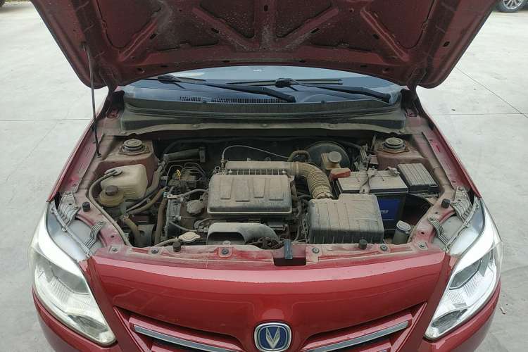 Used CHANGAN Alsvin V3 2012 1.3L Manual Comfort Version China IV Standard Engine Bay