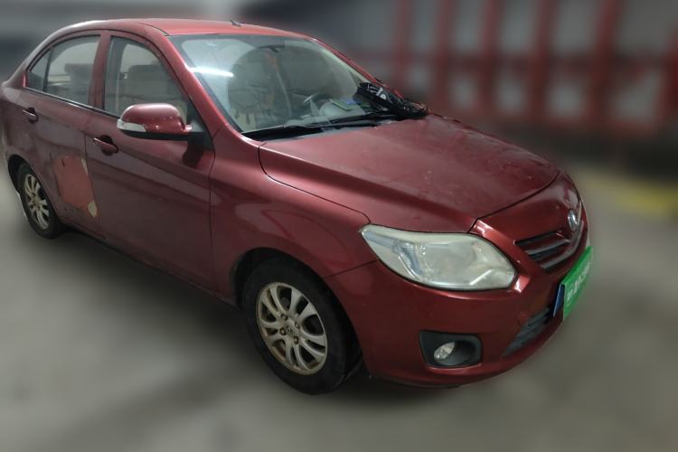 Used CHANGAN Alsvin V3 2012 1.3L Manual Comfort Version China IV Standard Front Right 45 Deg