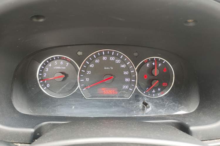 Used CHANGAN Alsvin V3 2012 1.3L Manual Comfort Version China IV Standard Instrument Cluster