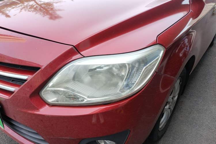 Used CHANGAN Alsvin V3 2012 1.3L Manual Comfort Version China IV Standard Left Front Headlight
