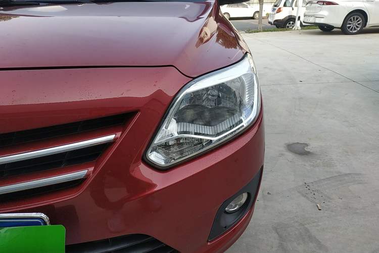 Used CHANGAN Alsvin V3 2012 1.3L Manual Comfort Version China IV Standard Left Front Headlight