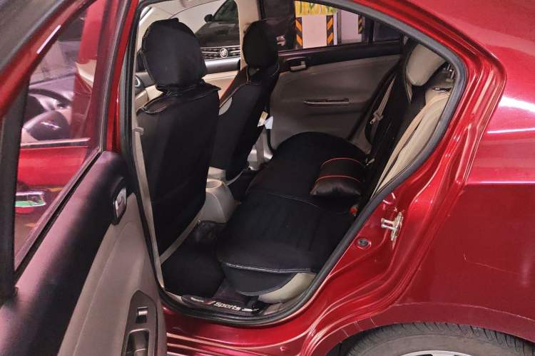 Used CHANGAN Alsvin V3 2012 1.3L Manual Luxury Version China IV Standard Left Rear Seat