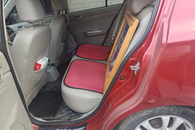 Used CHANGAN Alsvin V3 2012 1.3L Manual Comfort Version China IV Standard Left Rear Seat