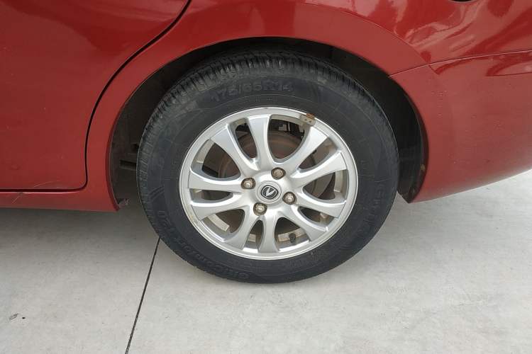 Used CHANGAN Alsvin V3 2012 1.3L Manual Comfort Version China IV Standard Left Rear Wheel Hub