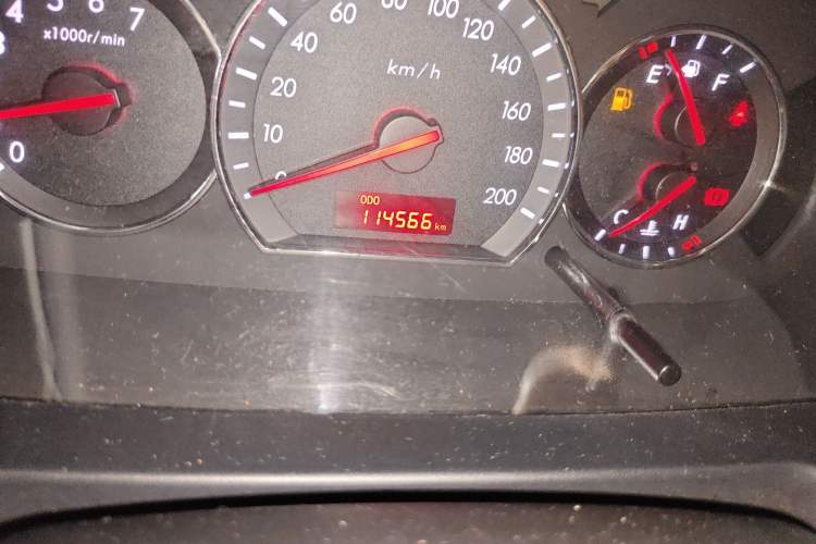 Used CHANGAN Alsvin V3 2012 1.3L Manual Luxury Version China IV Standard Odometer Close Up