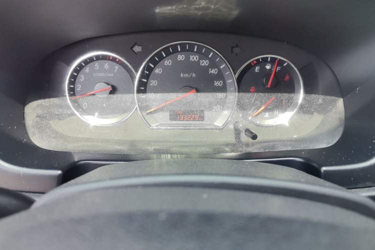 Used CHANGAN Alsvin V3 2012 1.3L Manual Comfort Version China IV Standard Odometer Close Up