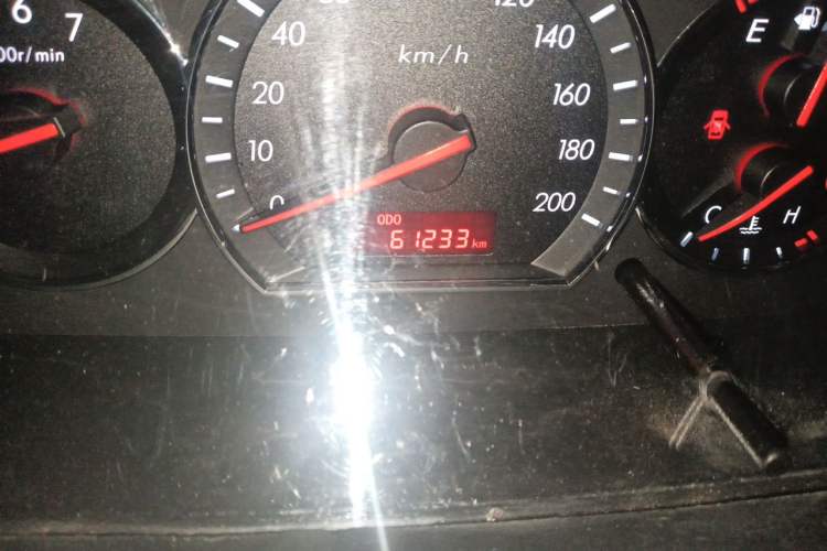 Used CHANGAN Alsvin V3 2012 1.3L Manual Comfort Version China IV Standard Odometer Close Up