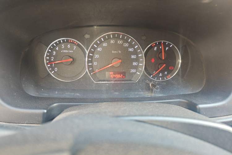 Used CHANGAN Alsvin V3 2012 1.3L Manual Comfort Version China IV Standard Odometer Close Up