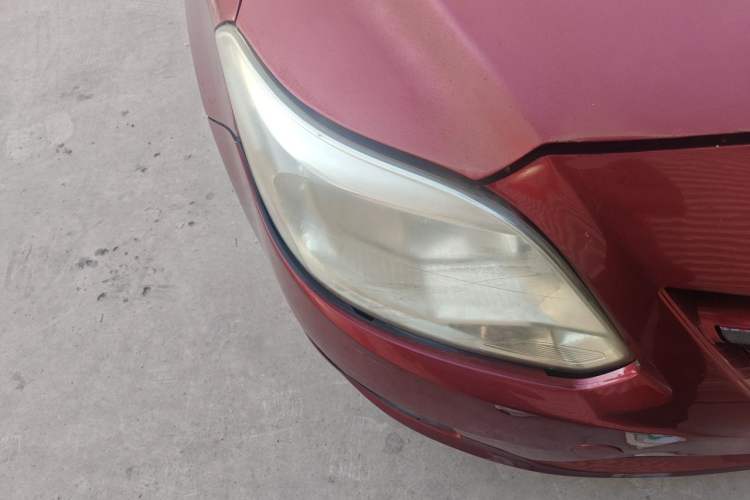 Used CHANGAN Alsvin V3 2012 1.3L Manual Comfort Version China IV Standard Right Front Headlight