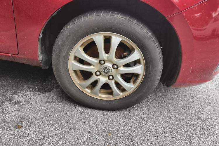 Used CHANGAN Alsvin V3 2012 1.3L Manual Comfort Version China IV Standard Right Front Wheel Hub