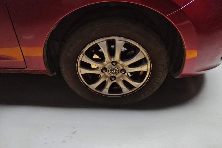 Used CHANGAN Alsvin V3 2012 1.3L Manual Luxury Version China IV Standard Right Front Wheel Hub