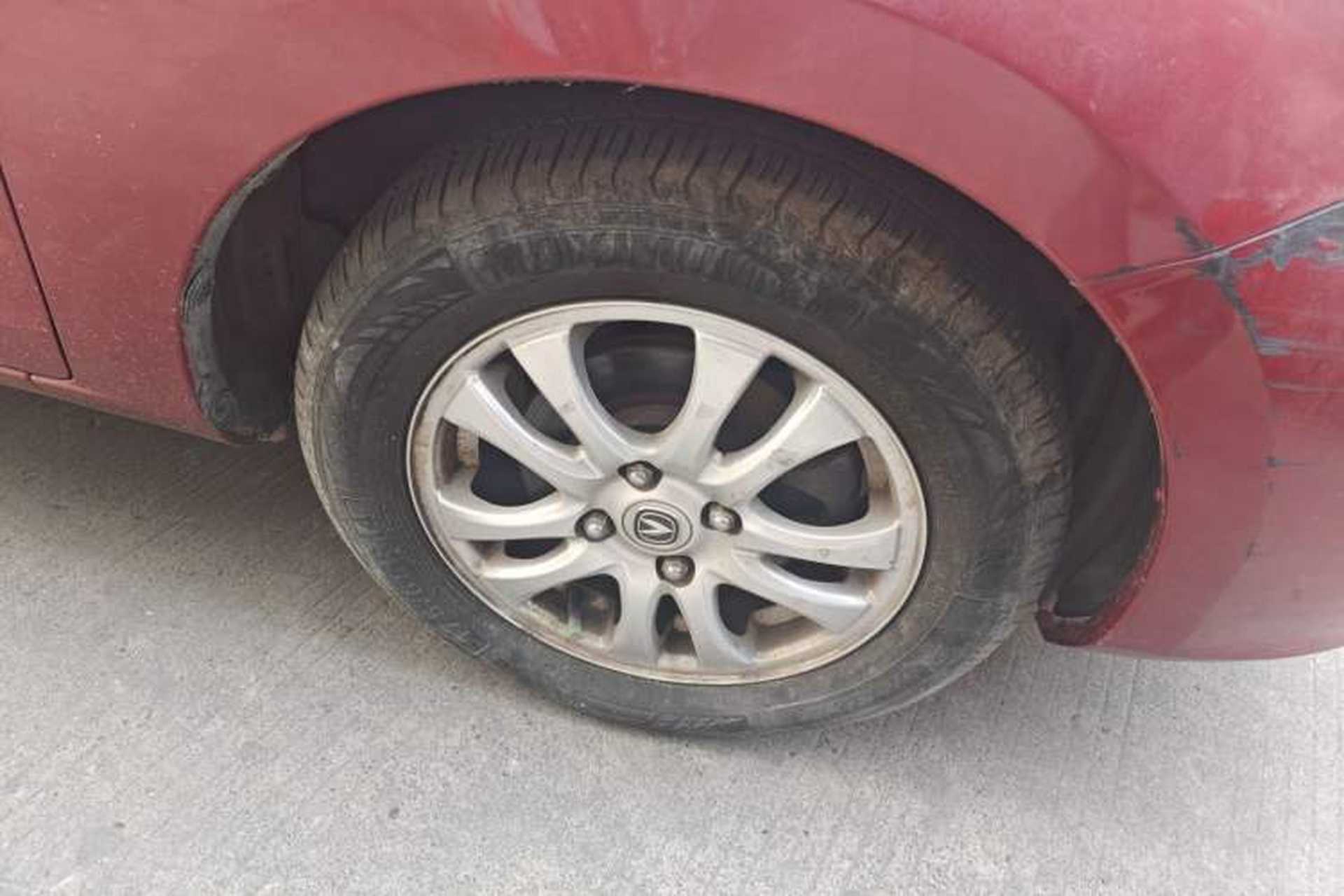 Used CHANGAN Alsvin V3 2012 1.3L Manual Comfort Version China IV Standard Right Front Wheel Hub